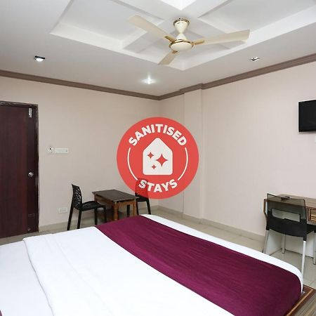 Oyo 3881 Venus Nxt Hotel บูบันเนสชวาร์ ภายนอก รูปภาพ