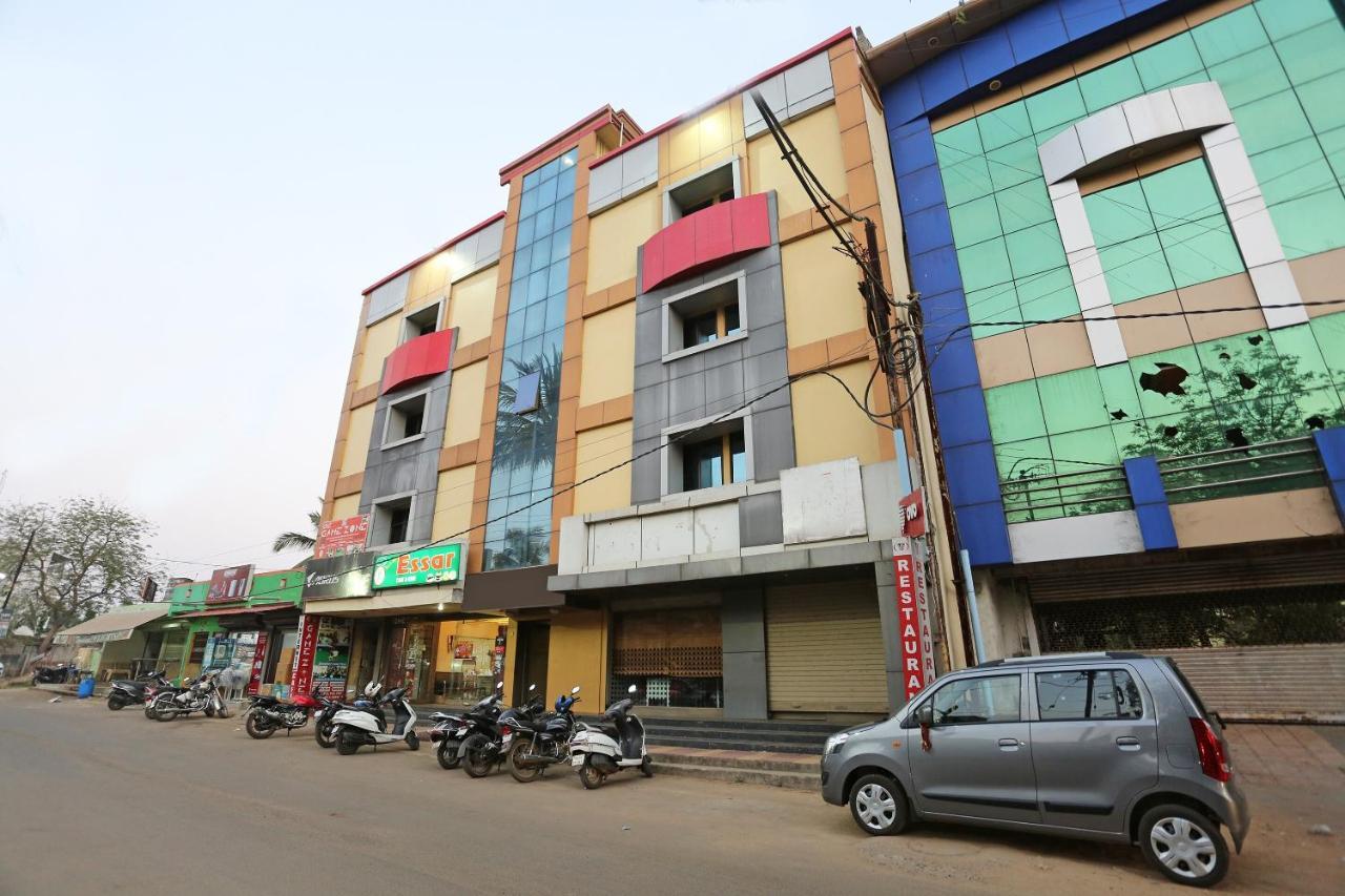 Oyo 3881 Venus Nxt Hotel บูบันเนสชวาร์ ภายนอก รูปภาพ