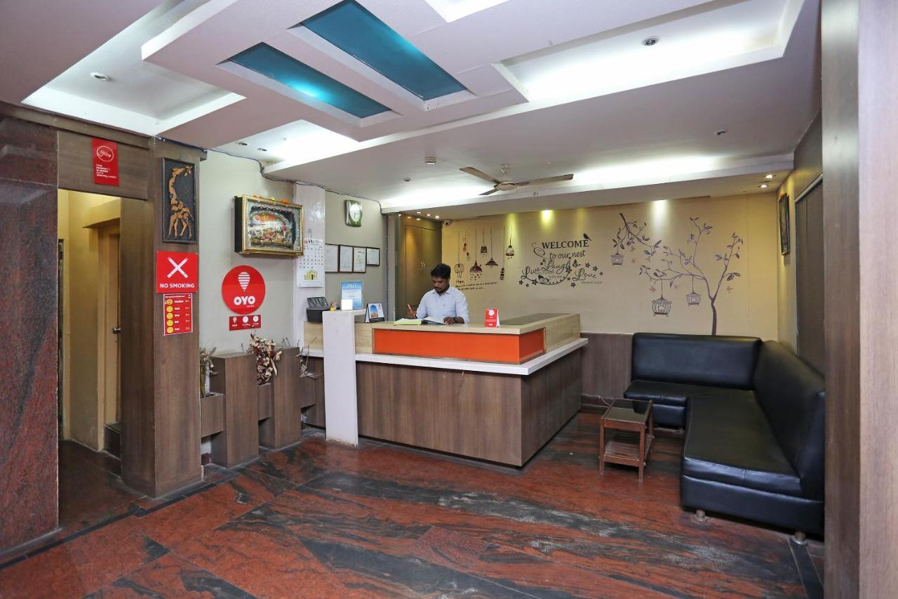 Oyo 3881 Venus Nxt Hotel บูบันเนสชวาร์ ภายนอก รูปภาพ