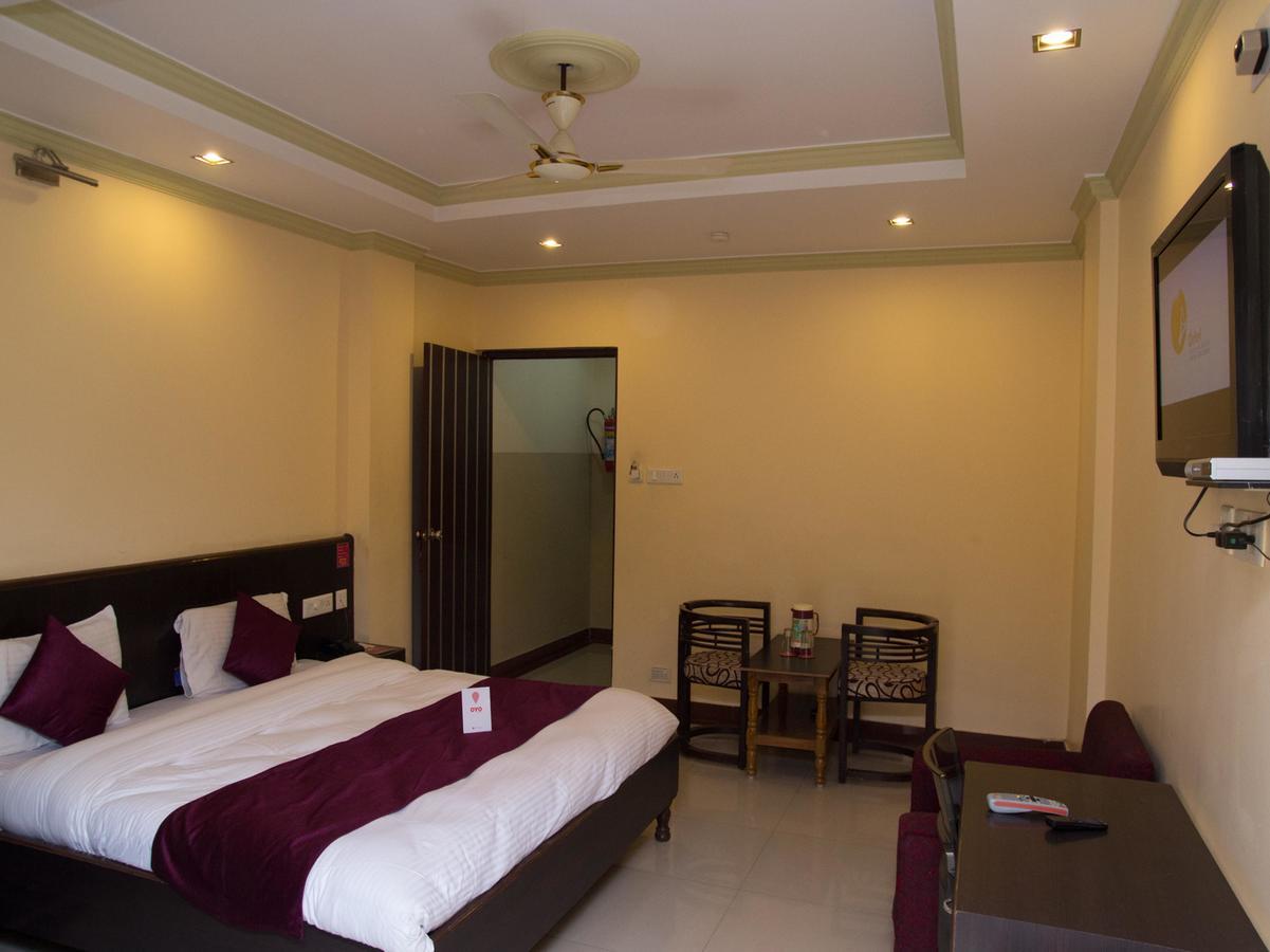 Oyo 3881 Venus Nxt Hotel บูบันเนสชวาร์ ภายนอก รูปภาพ