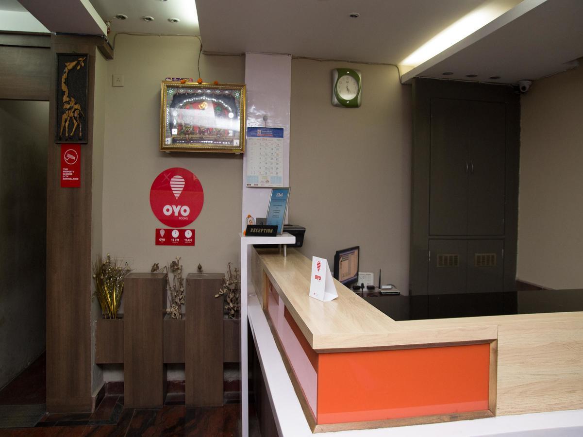 Oyo 3881 Venus Nxt Hotel บูบันเนสชวาร์ ภายนอก รูปภาพ